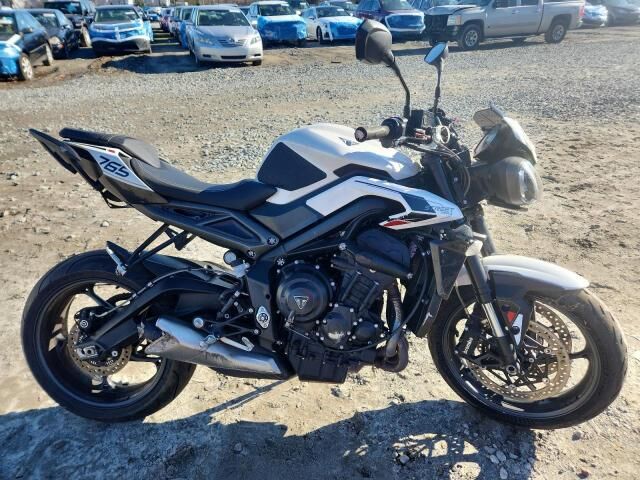 2024 TRIUMPH Street Triple