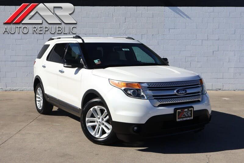 2013 FORD Explorer