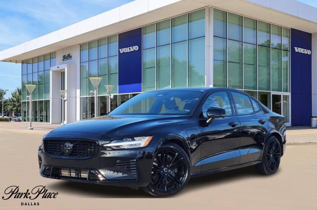 2023 VOLVO S60