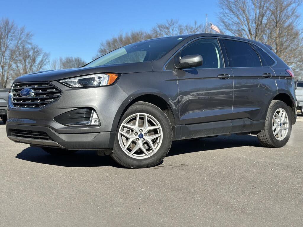 2022 FORD Edge