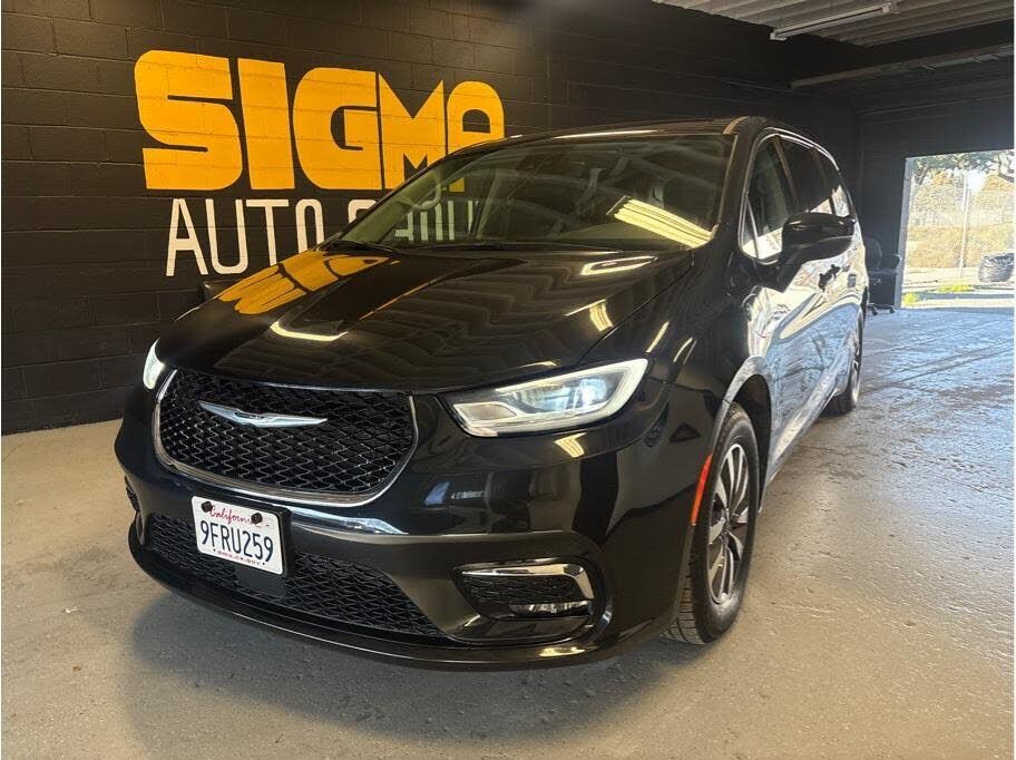 2023 CHRYSLER Pacifica