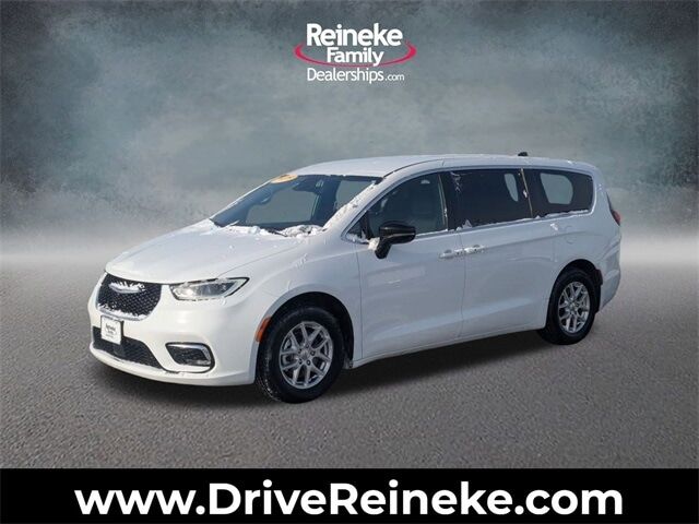 2025 CHRYSLER Pacifica