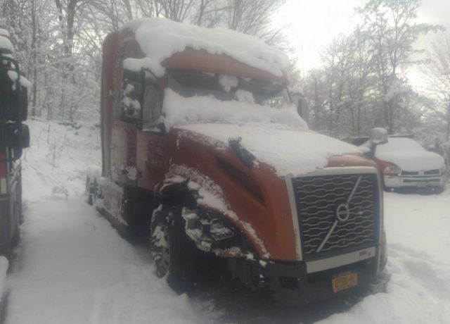 2021 VOLVO TRUCK VNL