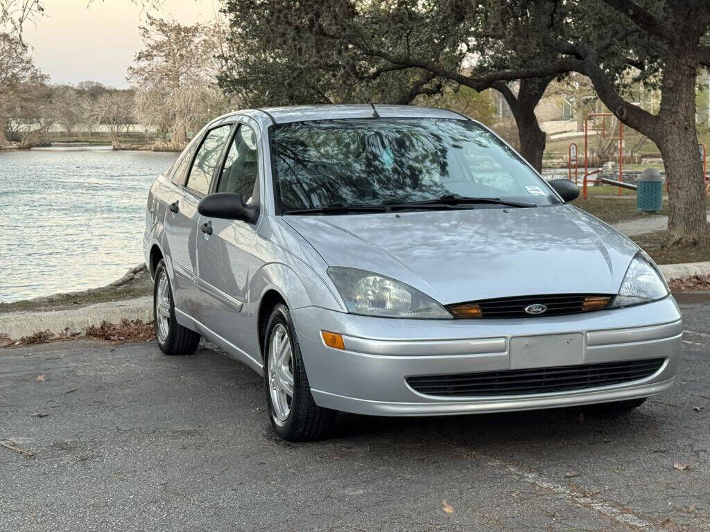 2004 FORD Focus