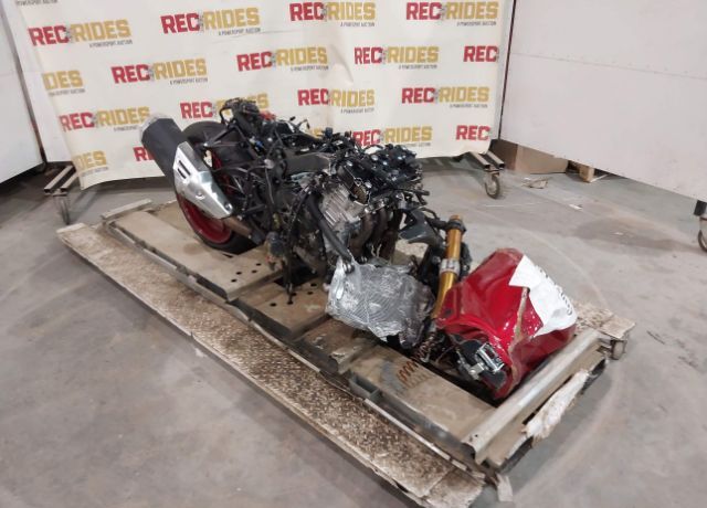 2025 SUZUKI GSX-R1000R