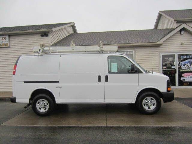 2011 CHEVROLET Express