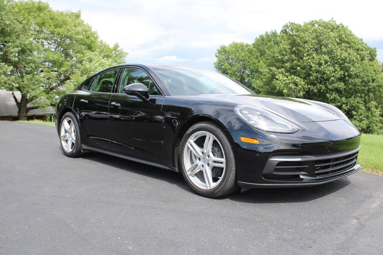 2020 PORSCHE Panamera