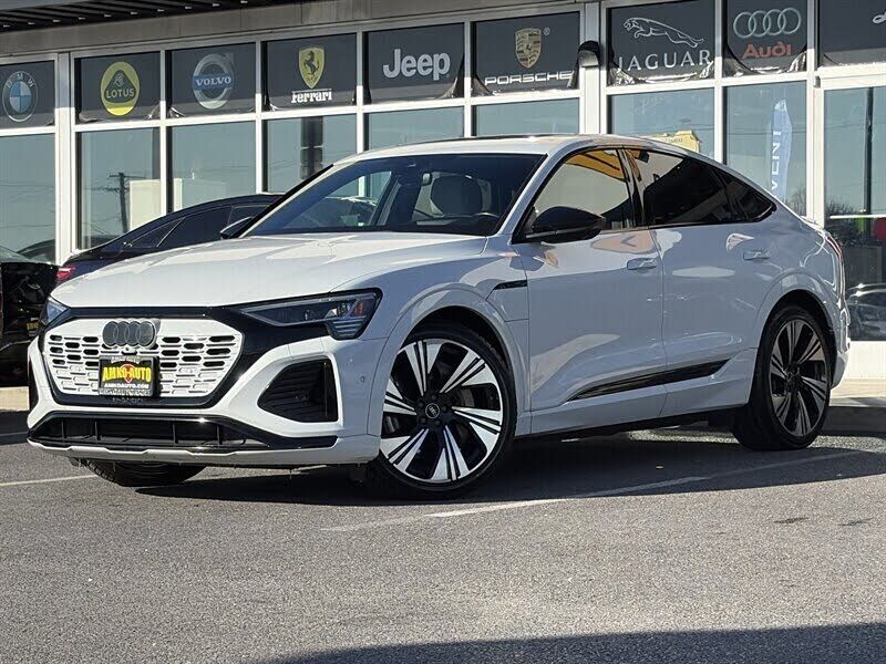 2024 Audi Q8