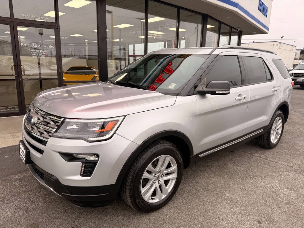 2018 FORD Explorer