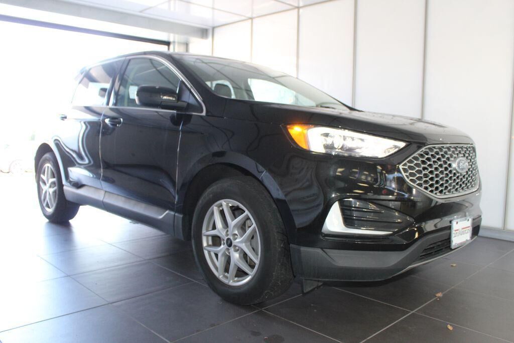2023 FORD Edge