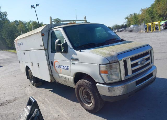 2013 FORD E-350
