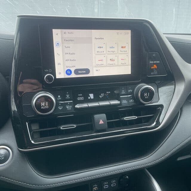 2024 TOYOTA Highlander