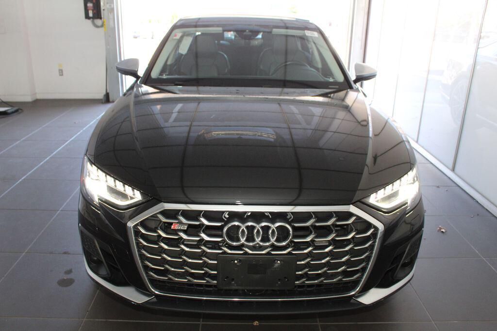 2023 Audi S8