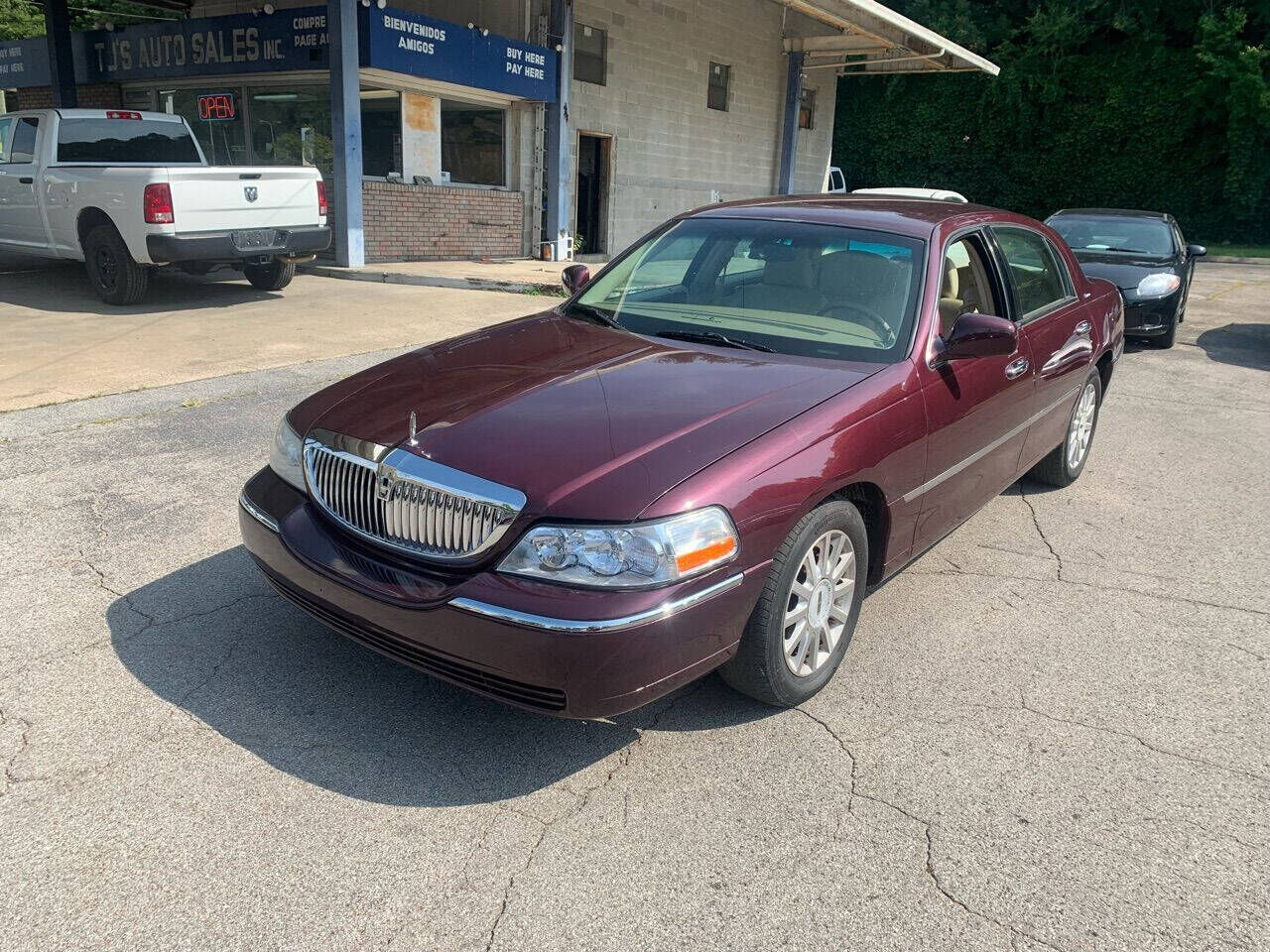 2006 LINCOLN Town Car