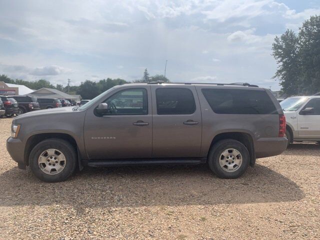 2013 CHEVROLET Suburban