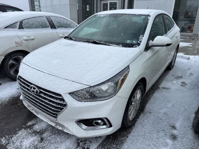 2022 HYUNDAI Accent