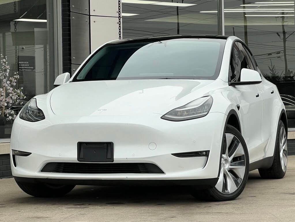 2022 TESLA Model Y