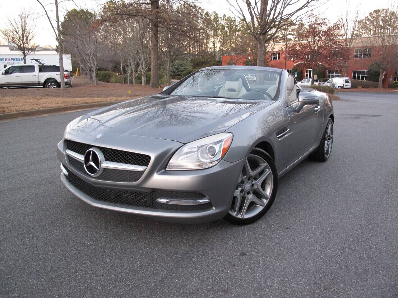 2015 MERCEDES-BENZ SLK-Class