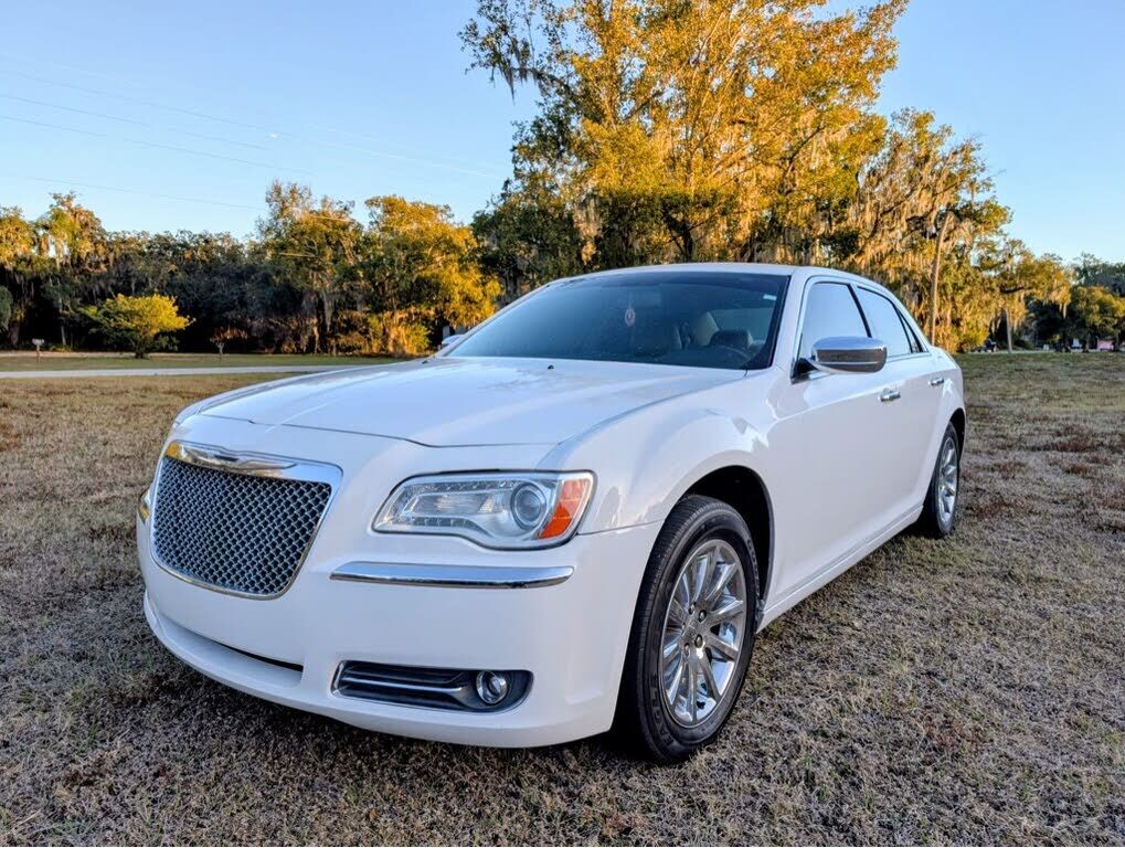 2011 CHRYSLER 300