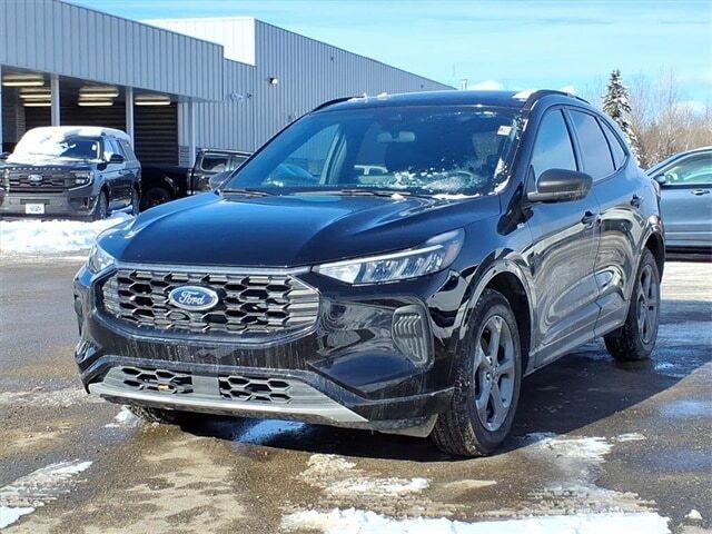 2023 FORD Escape