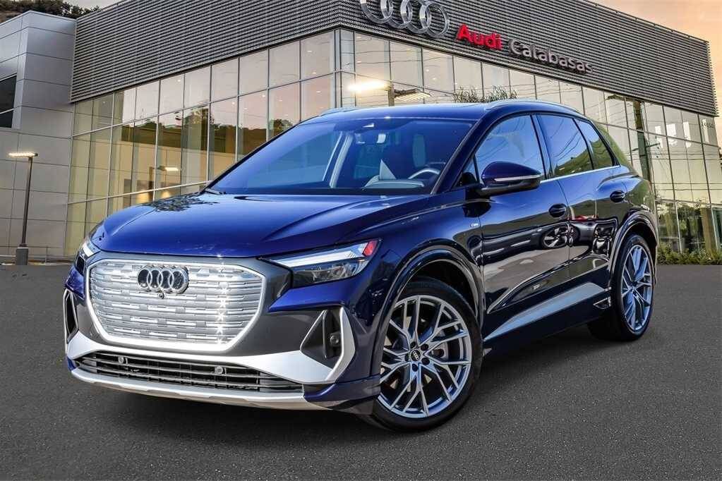 2025 AUDI Q4