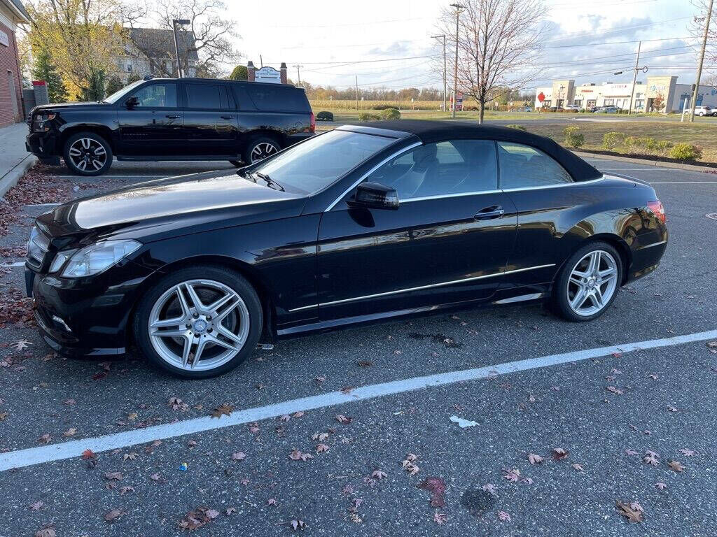 2011 MERCEDES-BENZ E-Class