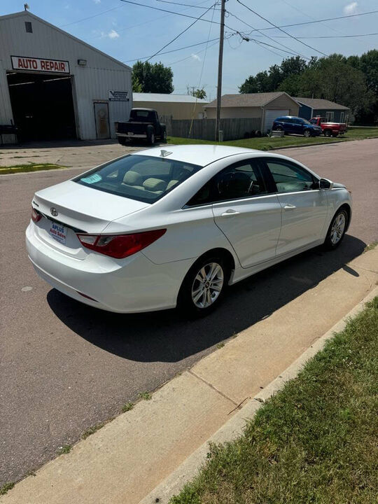 2013 HYUNDAI Sonata