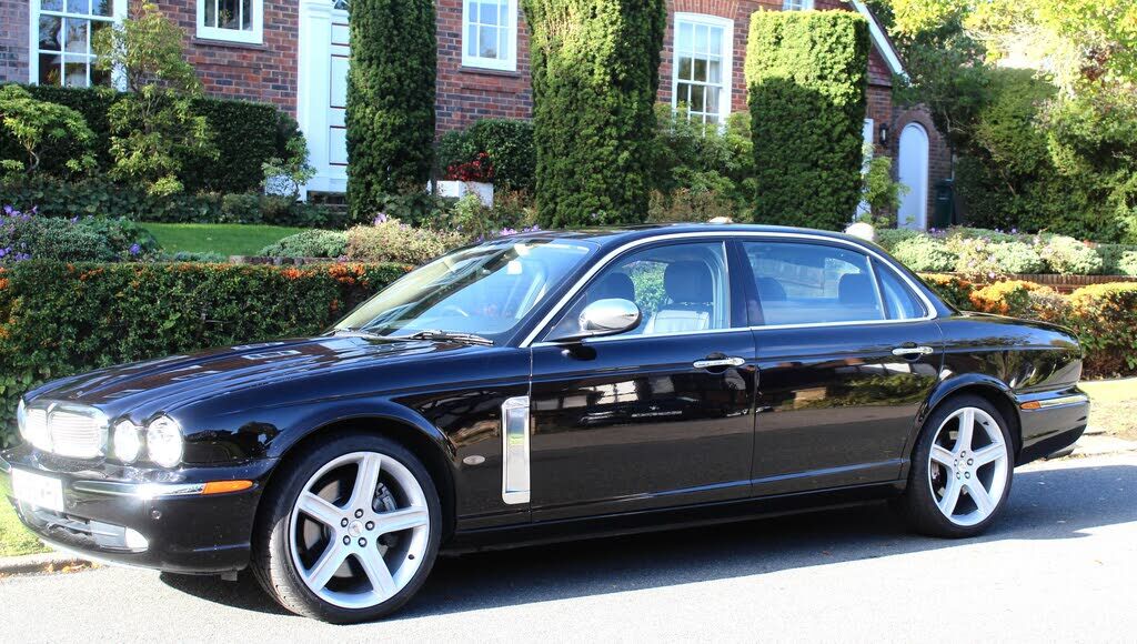 Jaguar XJ