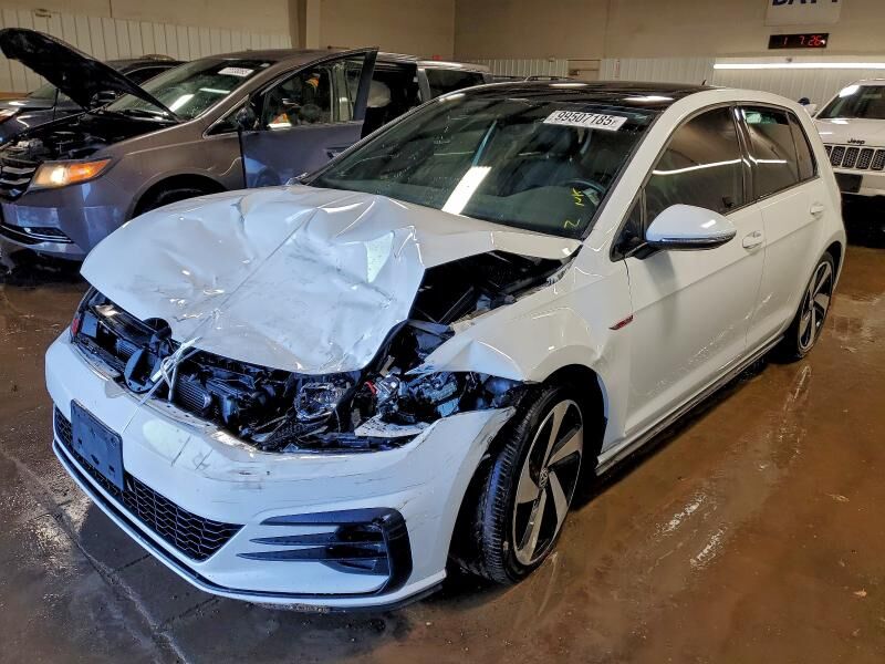 2019 VOLKSWAGEN Golf GTI