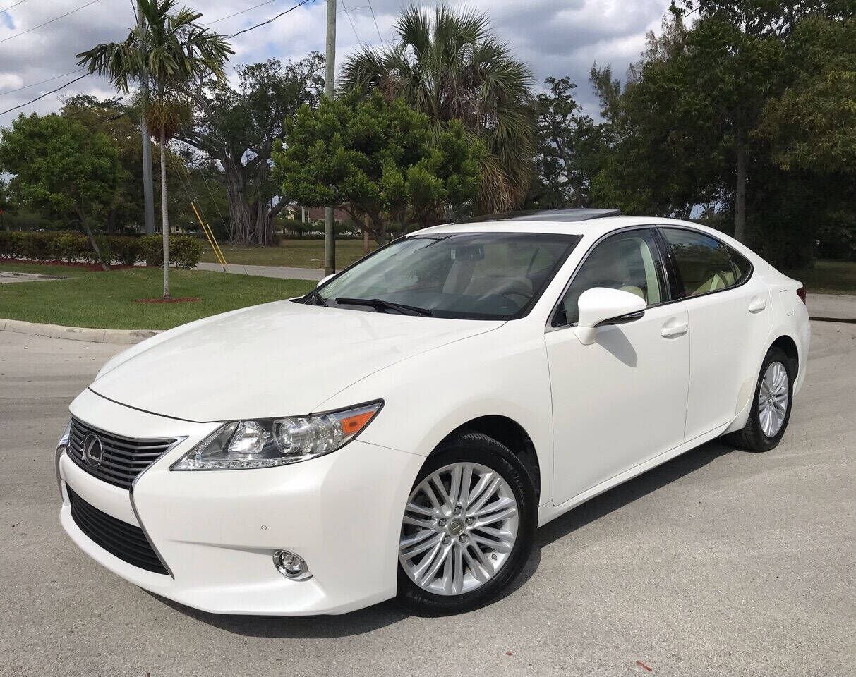 2014 LEXUS ES