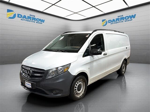 2016 Mercedes-Benz METRIS