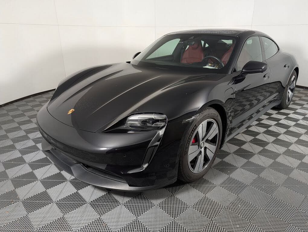 2020 PORSCHE Taycan