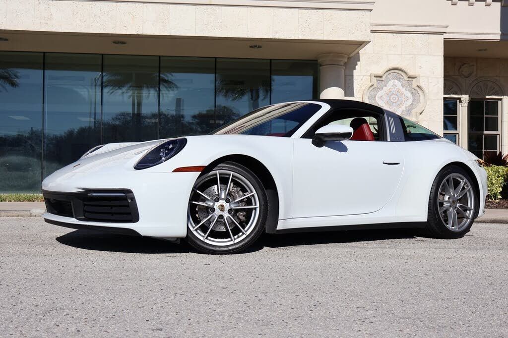 2021 PORSCHE 911