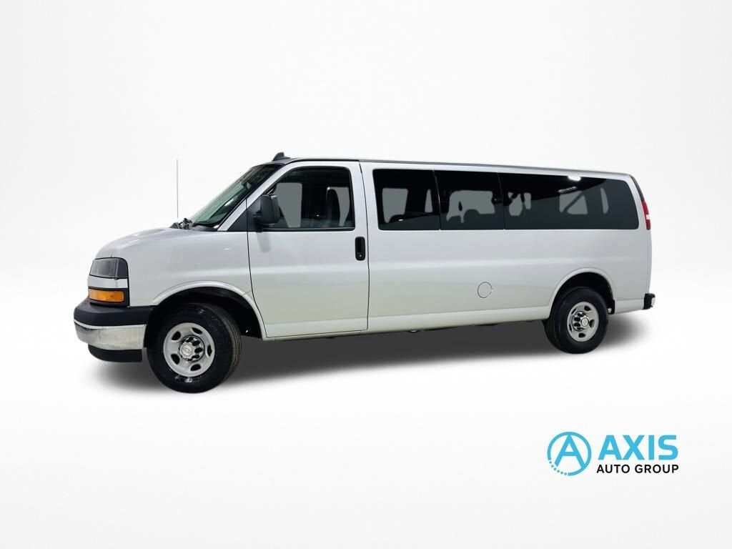 2017 CHEVROLET Express