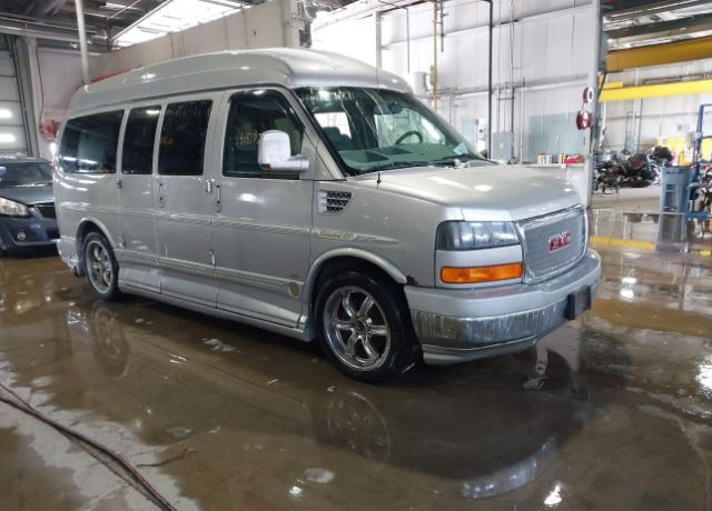 2010 GMC Savana