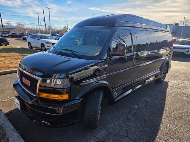 2023 GMC Savana