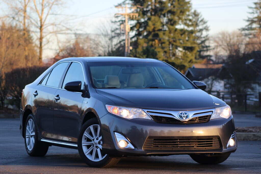 2013 TOYOTA Camry