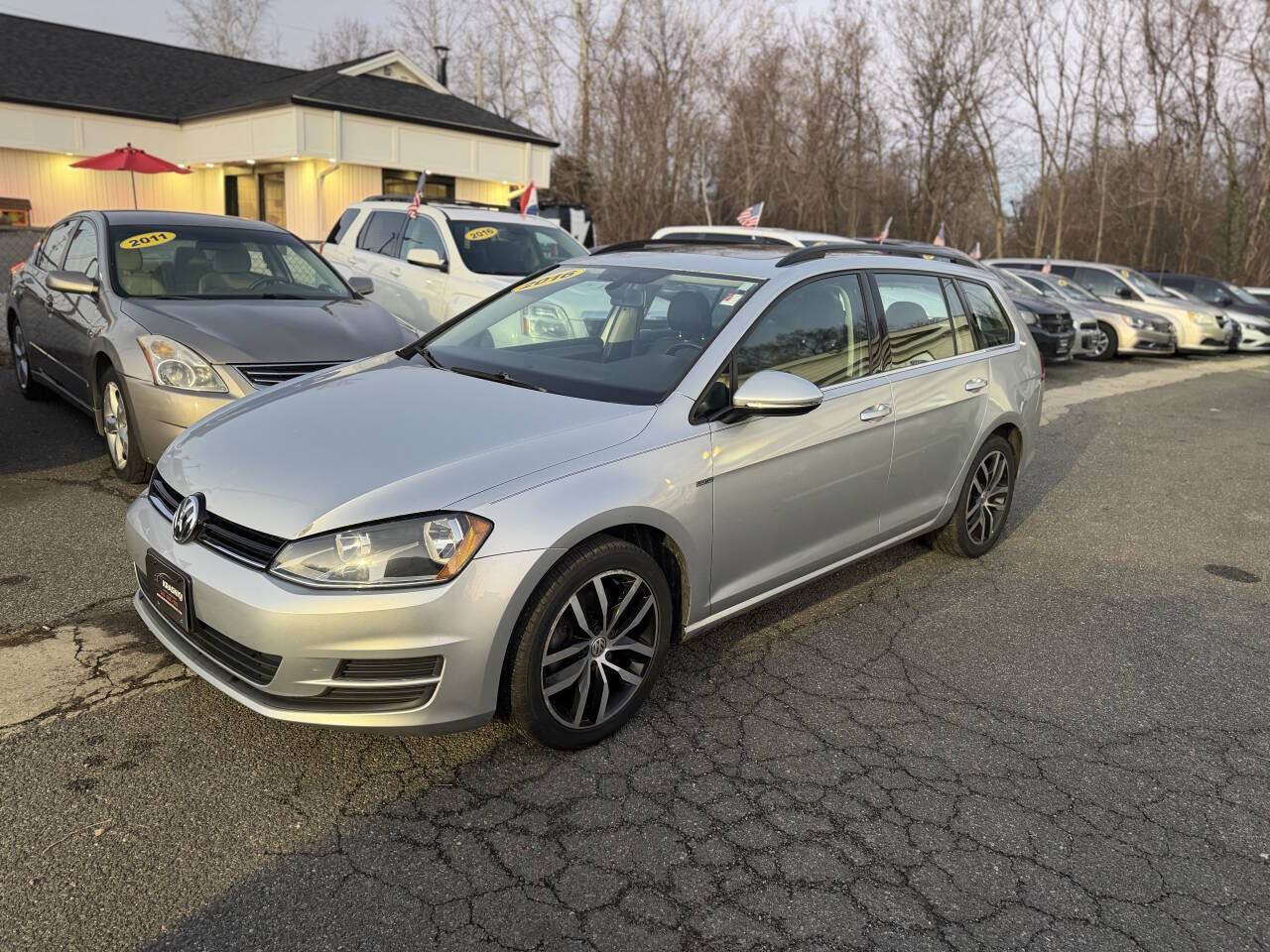 2016 VOLKSWAGEN Golf SportWagen