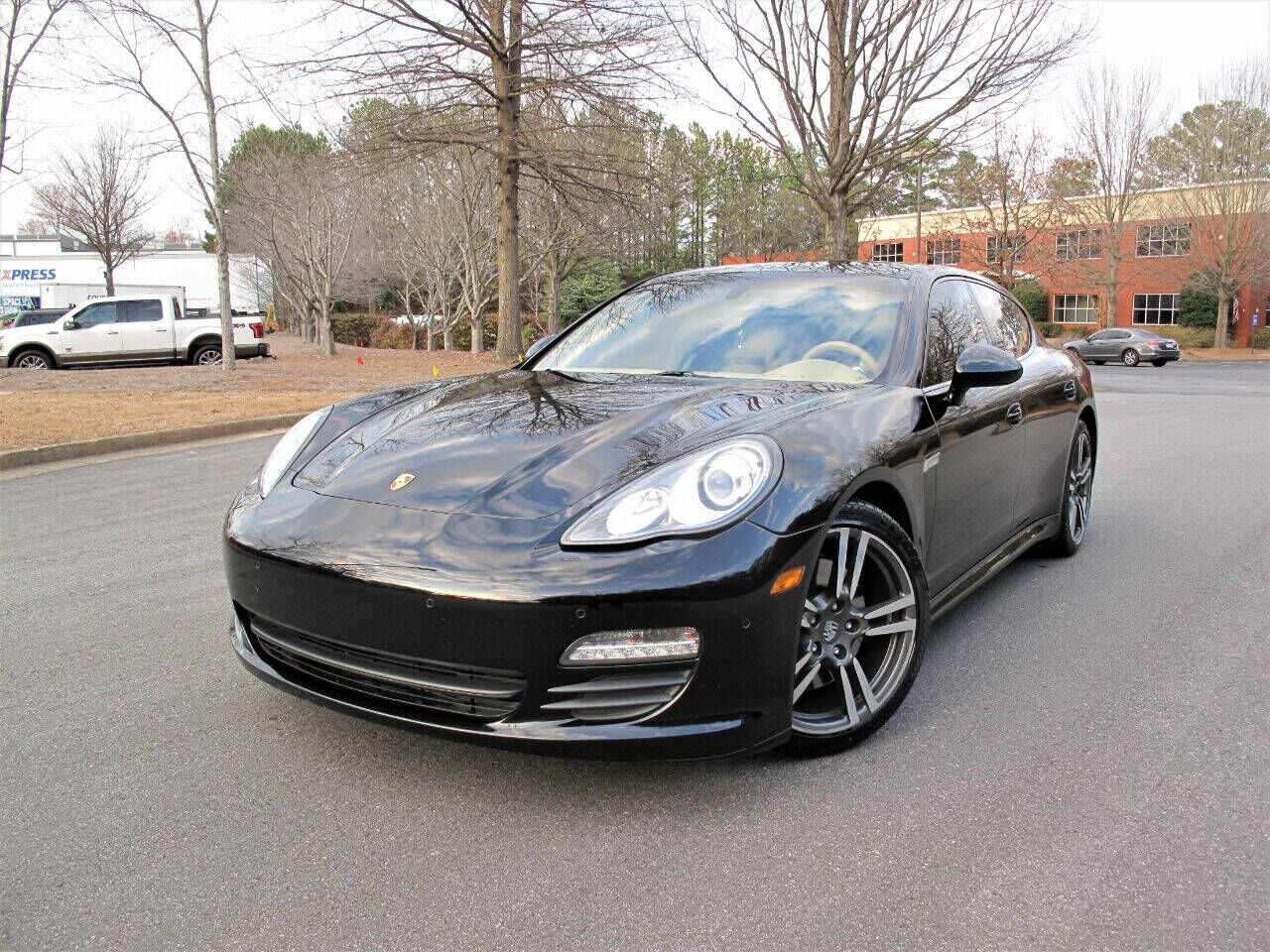 2011 PORSCHE Panamera