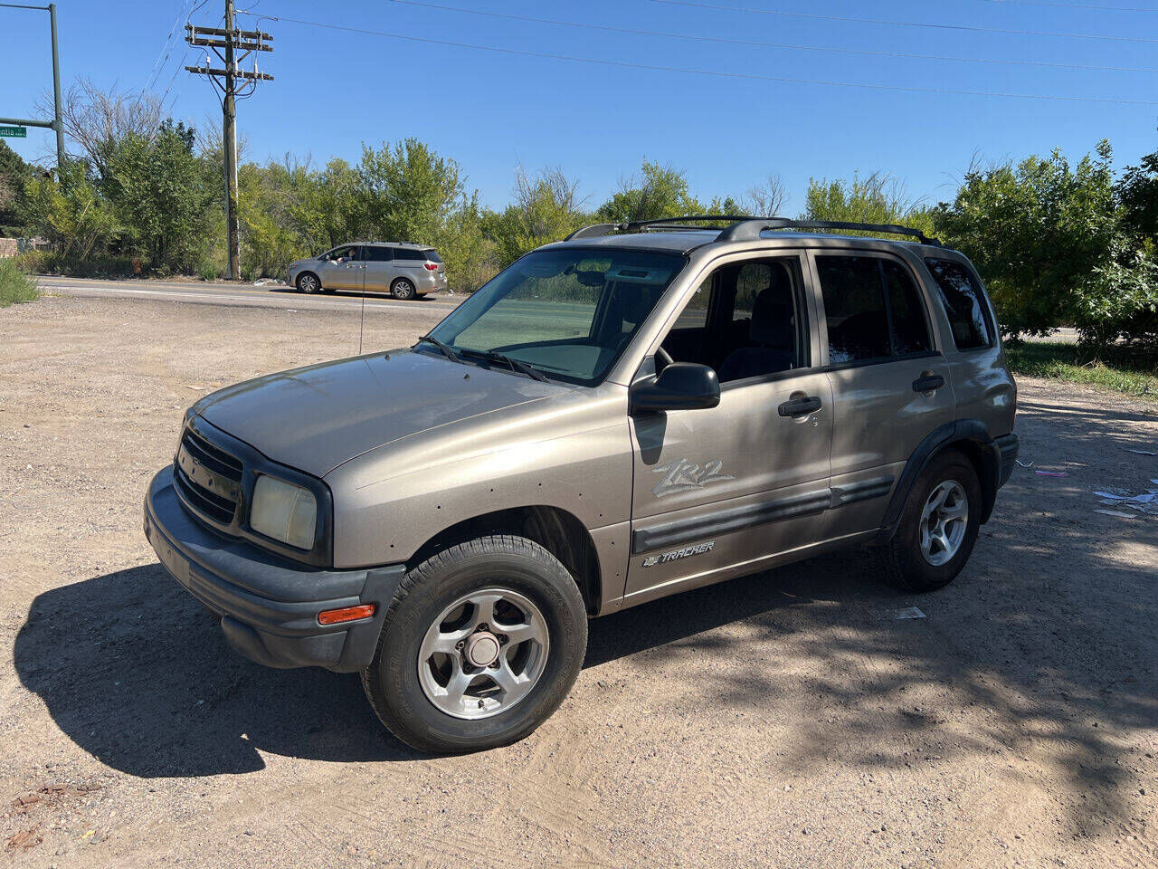 2003 CHEVROLET Tracker