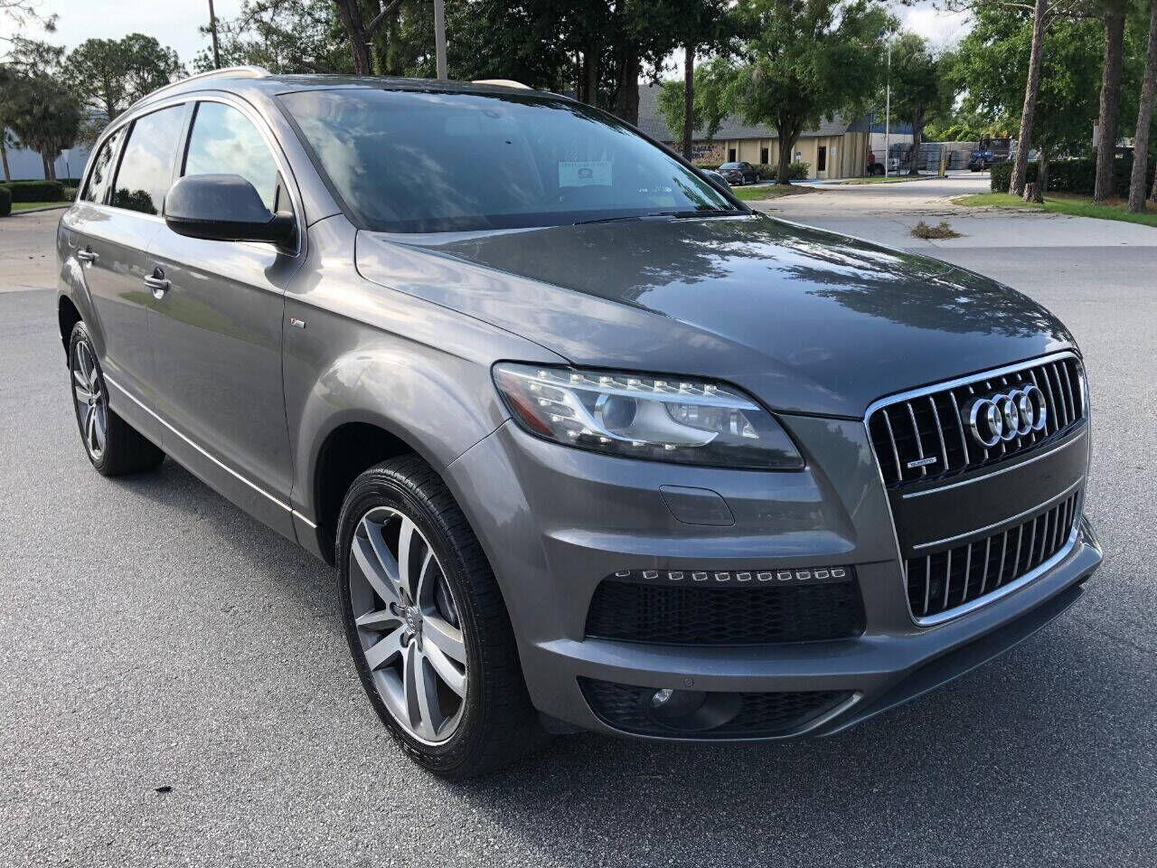 2010 AUDI Q7