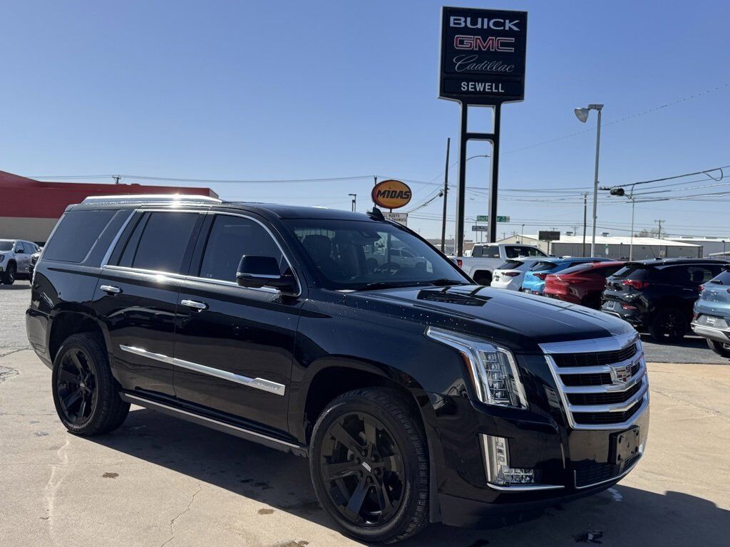 2019 CADILLAC Escalade