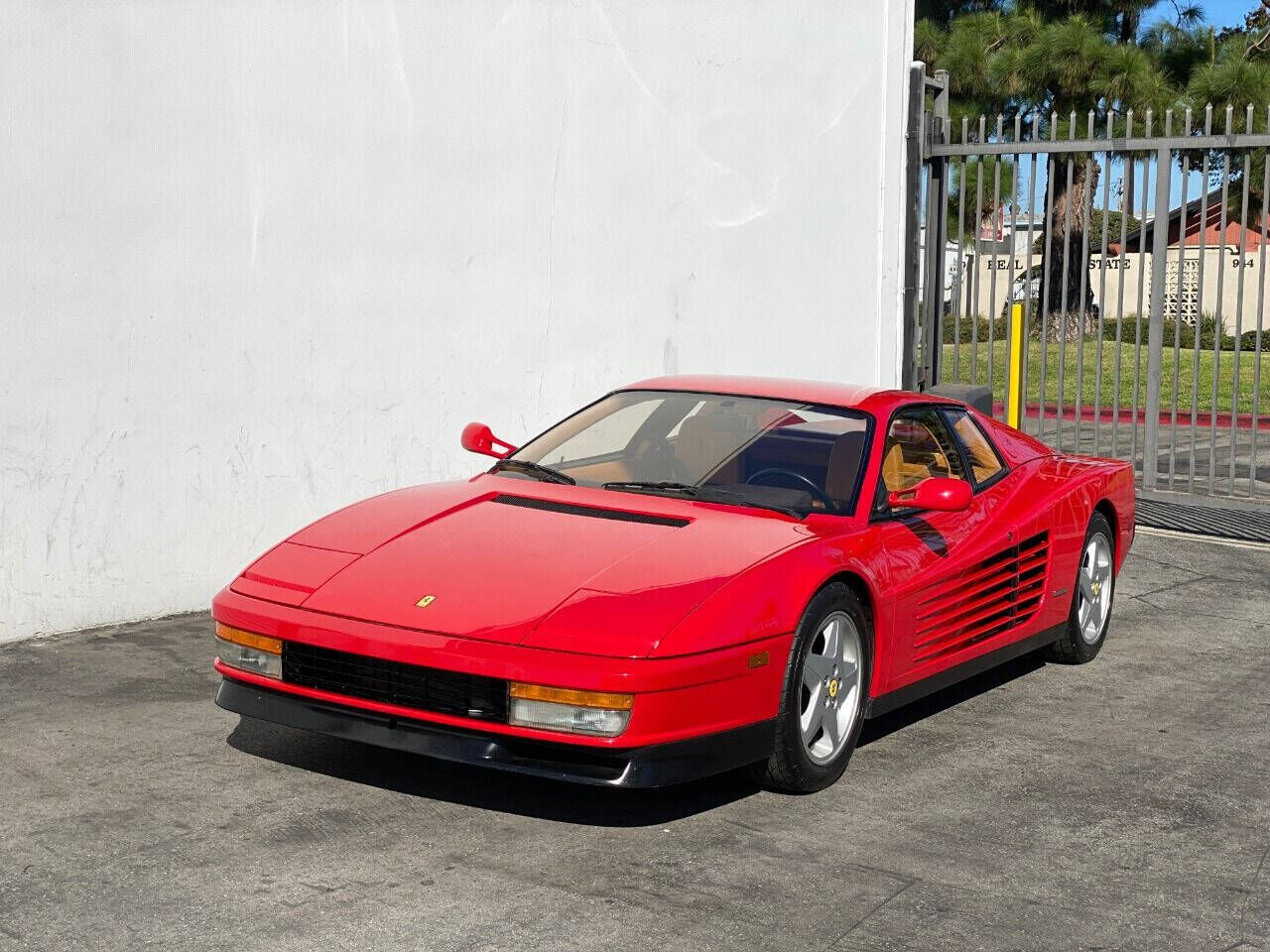 1989 FERRARI Testarossa