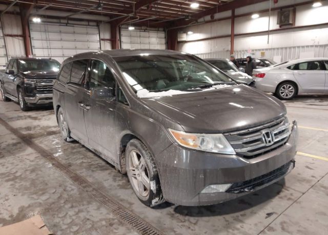 2013 HONDA Odyssey