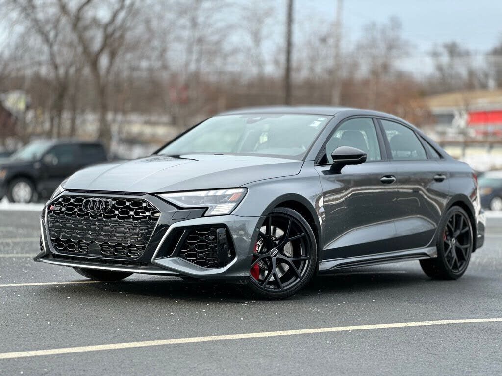 2024 AUDI RS3