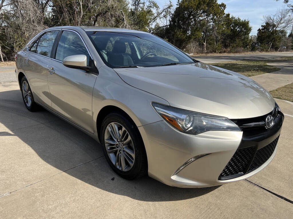 2015 TOYOTA Camry