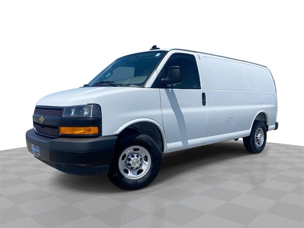 2025 CHEVROLET Express