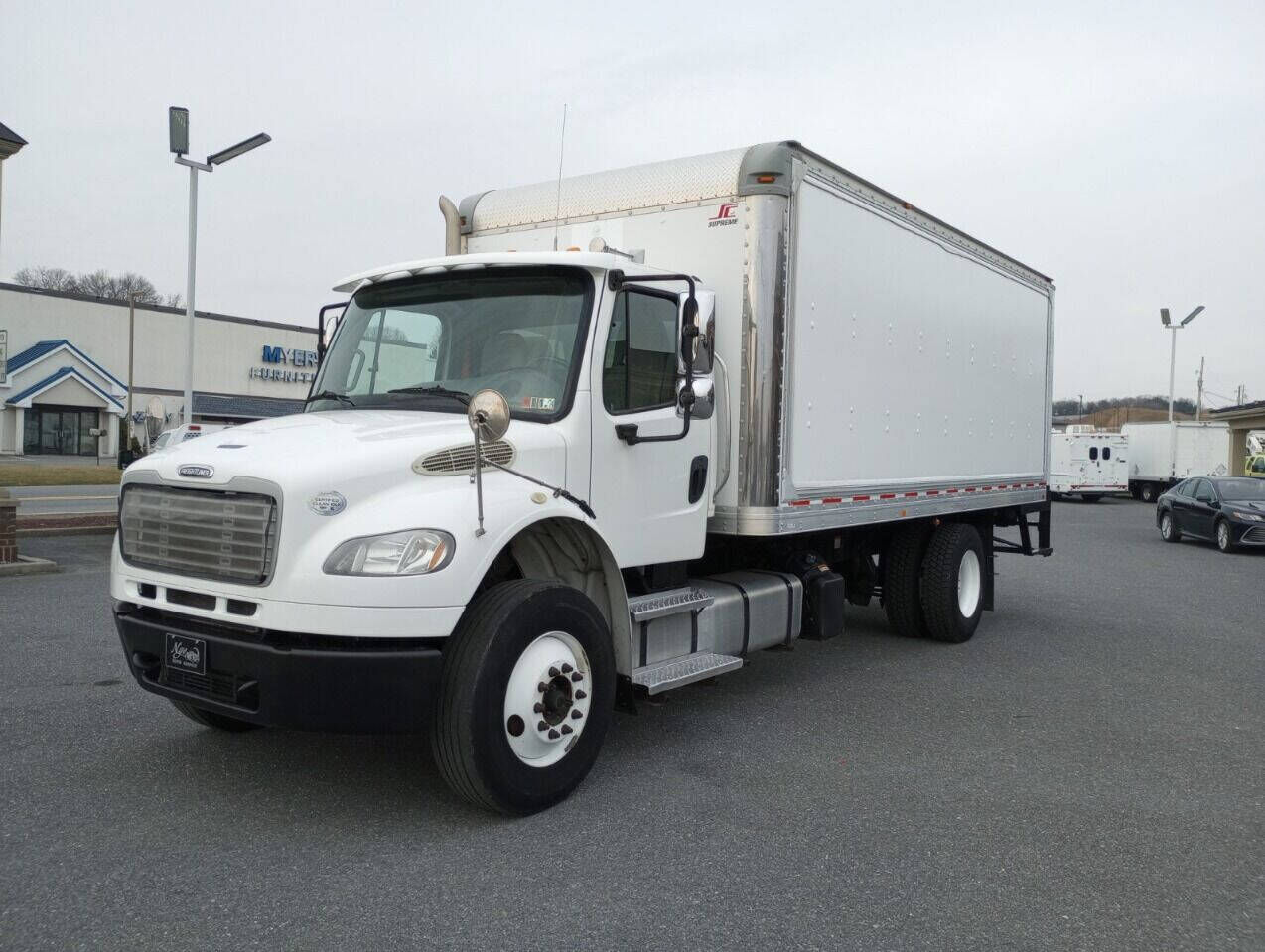 2014 FREIGHTLINER M2