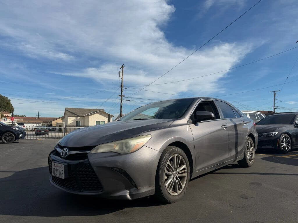 2016 TOYOTA Camry