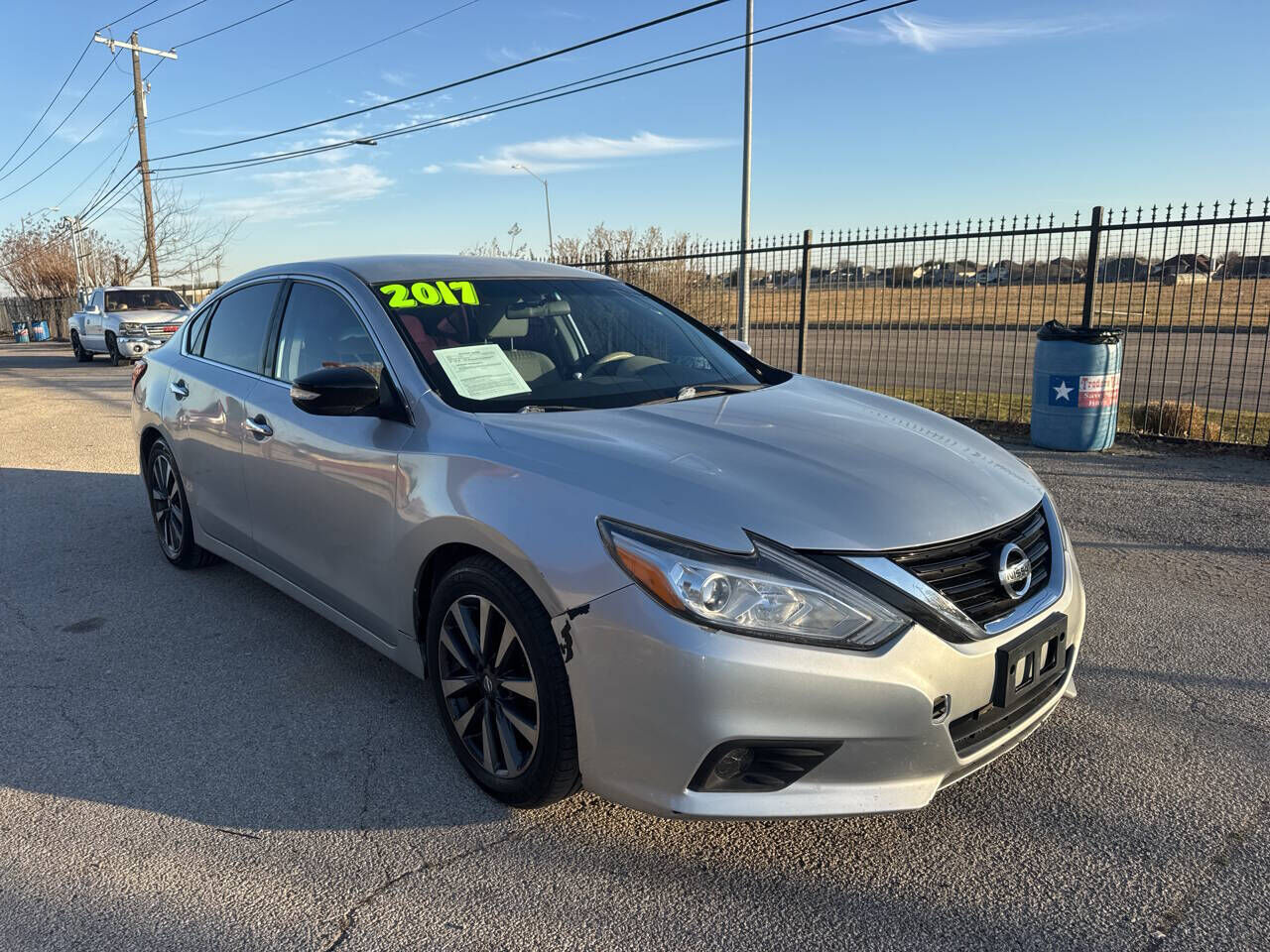 2017 NISSAN Altima